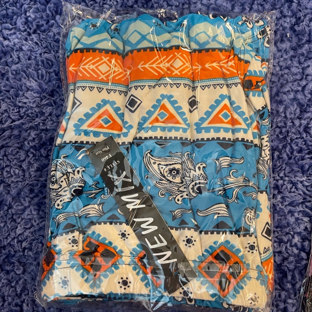 NWT in Bag buttery soft TC leggings - Picture 5 of 16